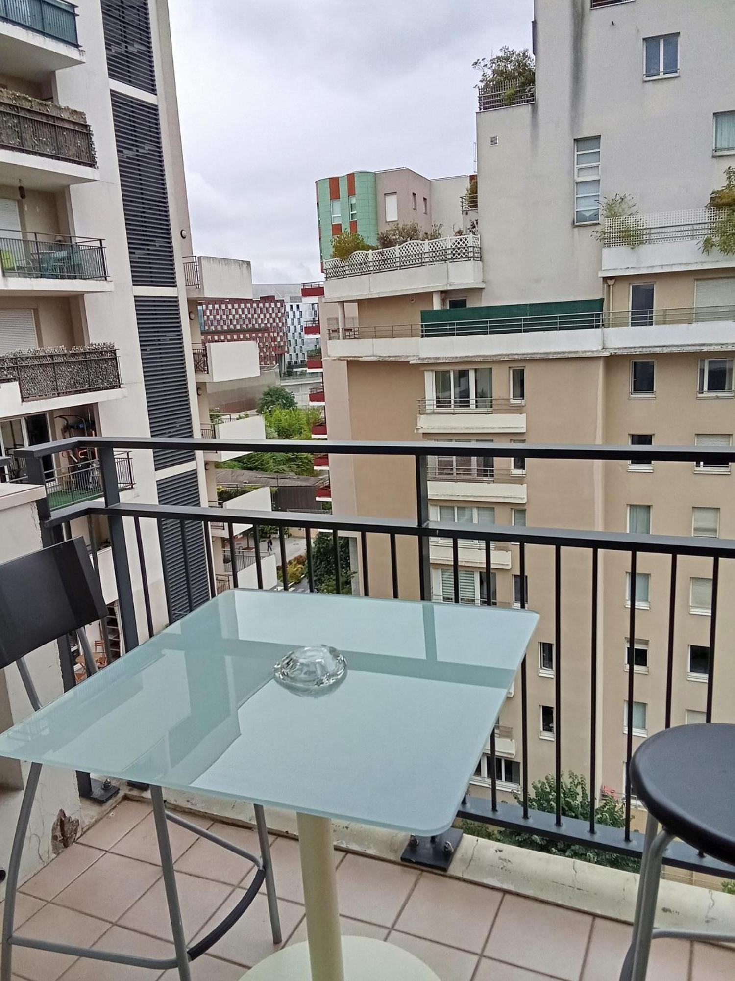 Lumineux * Courbevoie